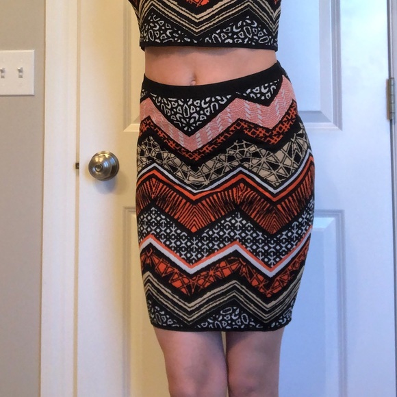 Patterned High Waisted Shirt and Skirt Set - Picture 4 of 4